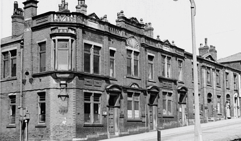 Black and white old photograph of Ascroft Street.
